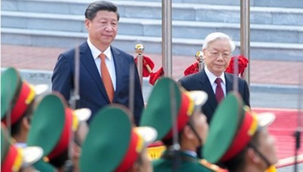 Генсек ЦК КПК Си Цзиньпин завершил официальный визит во Вьетнам - ảnh 1